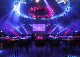 roundroom-4120-2-2000x1000_c.jpeg