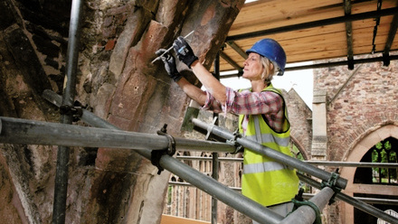 heritage-worker-historic-england-464.jpg