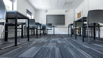 gerflor-top-marks-for-gerflor-and-gradus-at-kings-college-sixth-form-school-taunton-img4-v1.jpg