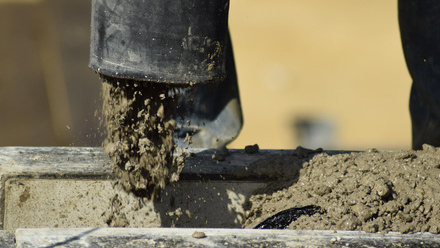 concrete-pump-gc6ef0180b_1920.jpg 3
