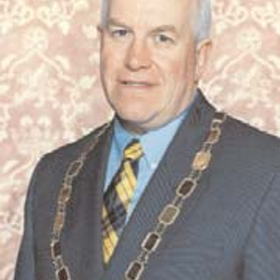 Richard H Houseago