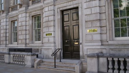 Cabinet_Office,_Whitehall,_London,_UK_-_20130629-02.jpg
