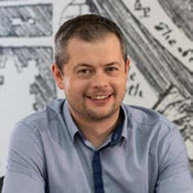 Dr Lee Jones