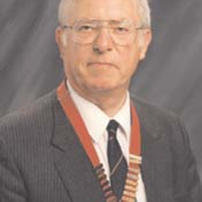 Kenneth F Isitt